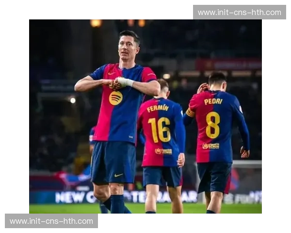 赫罗纳2-1逆转巴萨,客场爆冷终结领头羊连胜 赫罗纳2-1逆转巴萨,客场爆冷终结领头羊连胜